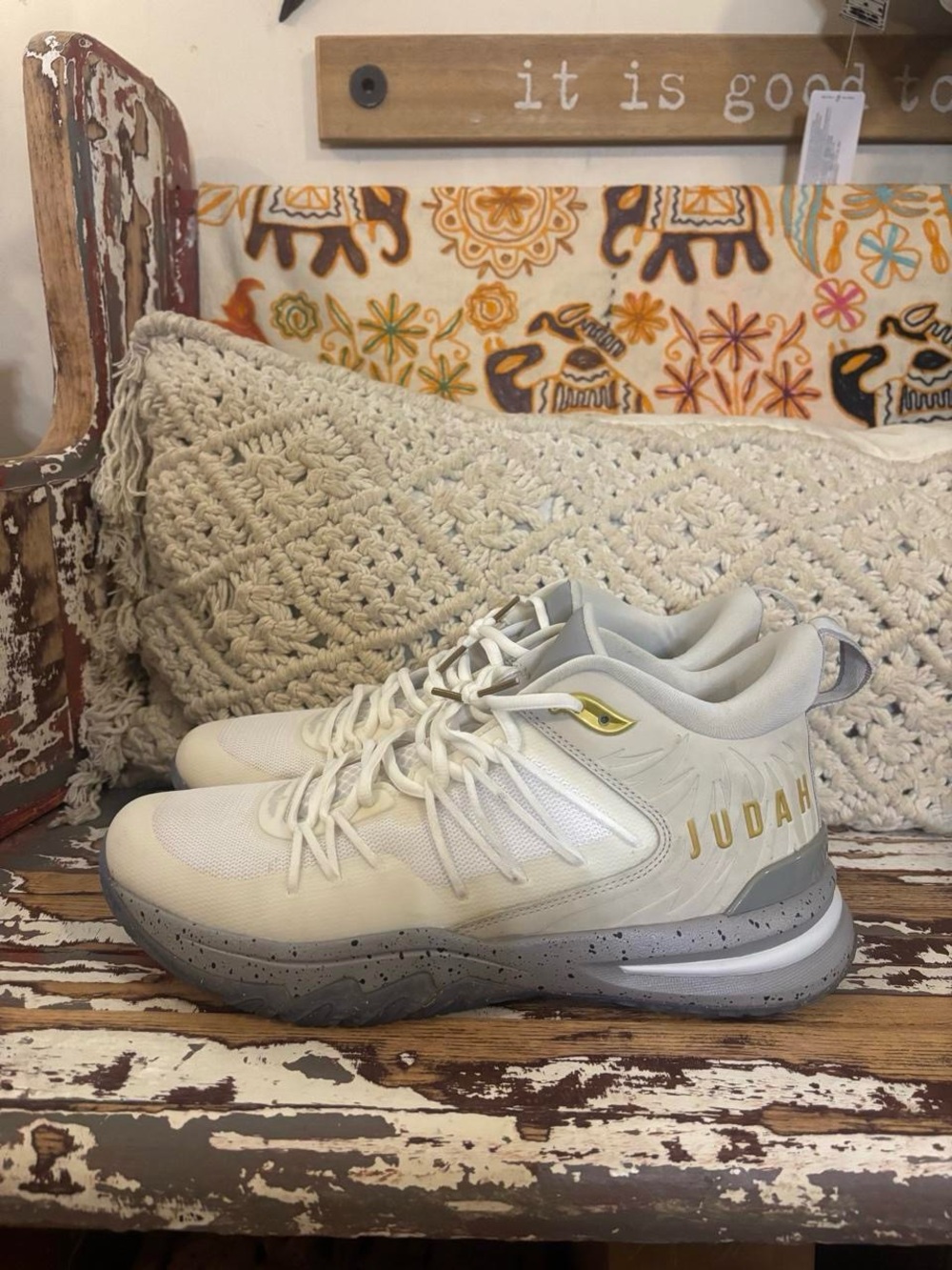 Jordan Men's Cream and Gray Athletic High-Tops with Gold Accents